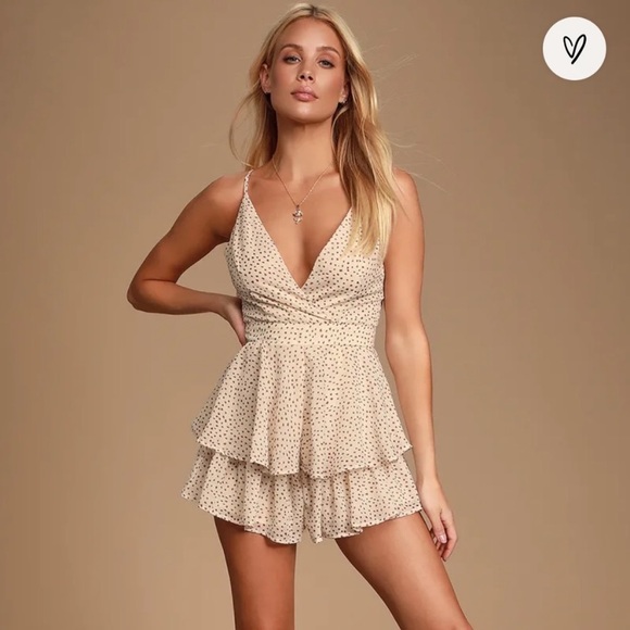 Lulus Dresses & Skirts - ⭐️🌹HP🌹⭐️Lulus gold polka dot romper